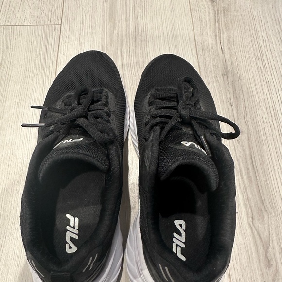 Fila Black Running Shoes Sneakers Women Size 7 - Picture 8 of 8